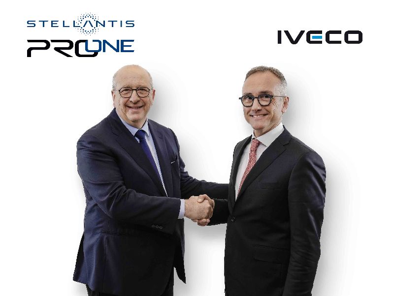 News Stellantis Pro One e IVECO collaborano per la fornitura di due furgoni elettrici a marchio IVECO - AUTO INDUSTRIALE BERGAMASCA