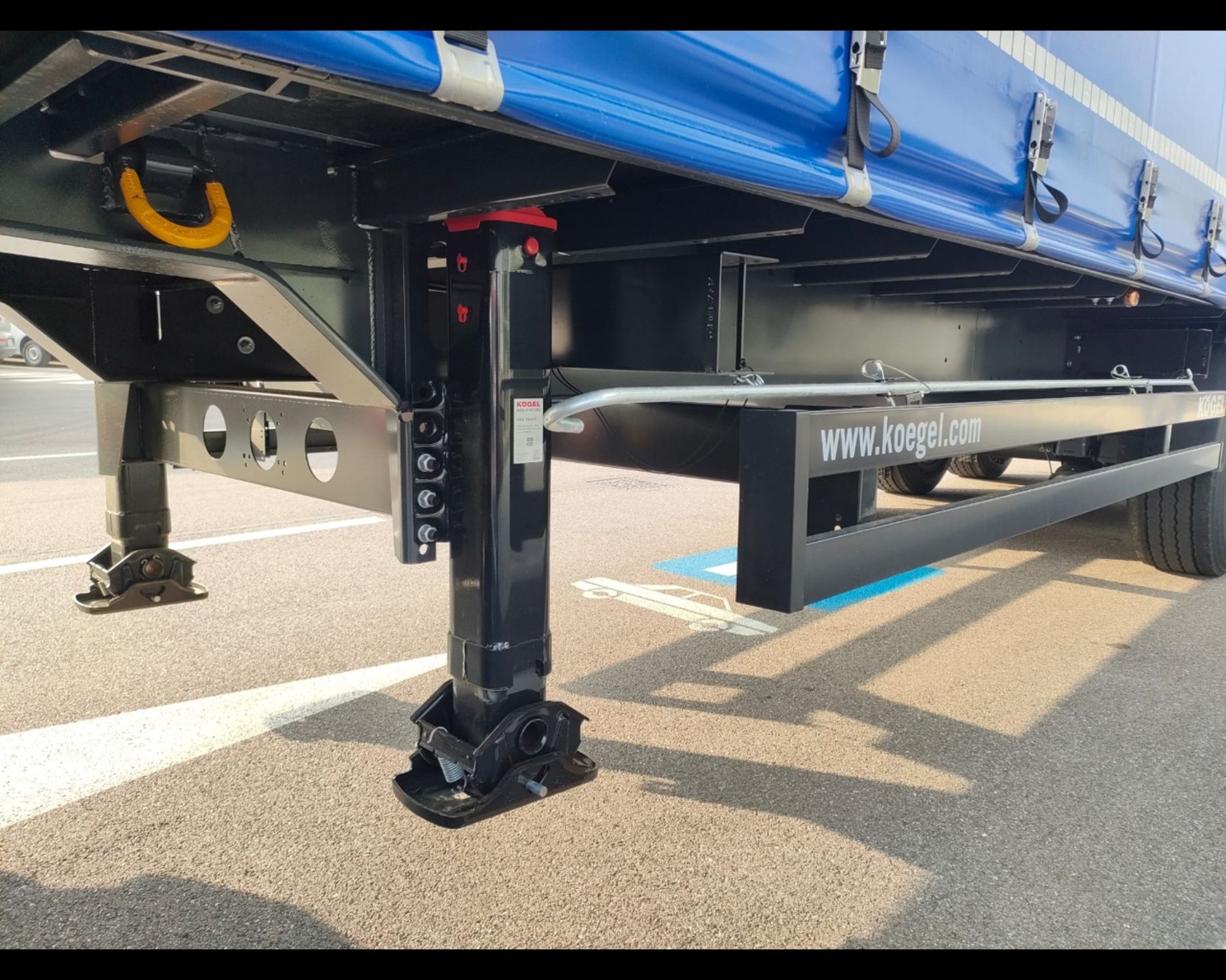 Altri marchi KOEGEL S24-1 CARGO SEM. CENTINATO ALLA FRANCESE - AUTO INDUSTRIALE BERGAMASCA