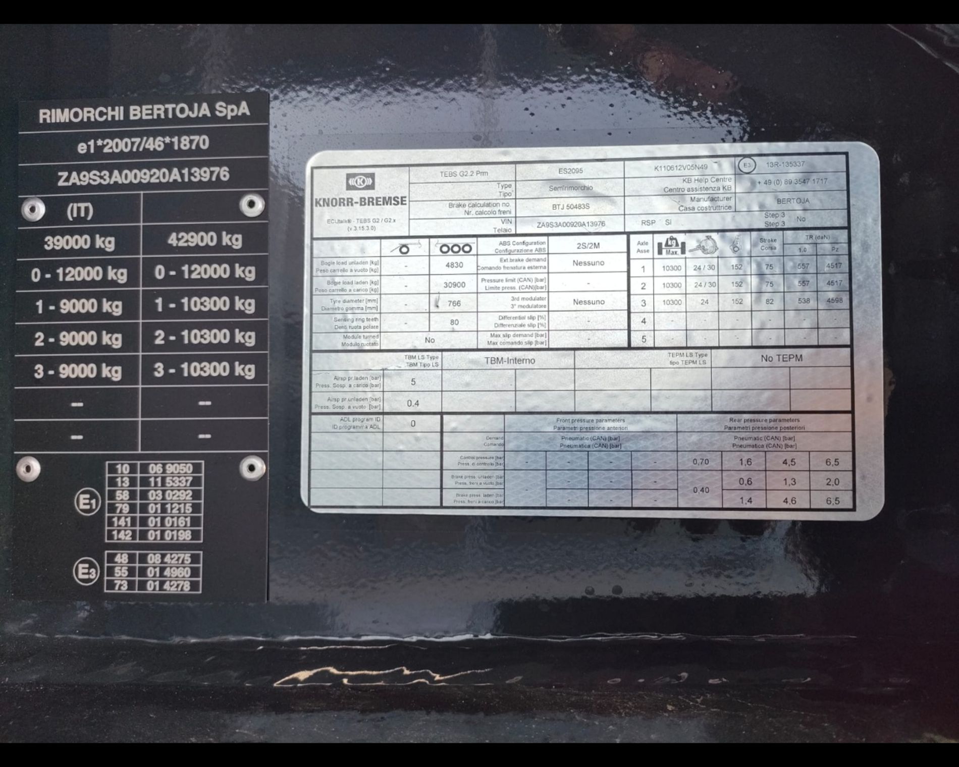 Altri marchi SEMIRIMORCHIO BERTOJA A TRE ASSI - AUTO INDUSTRIALE BERGAMASCA