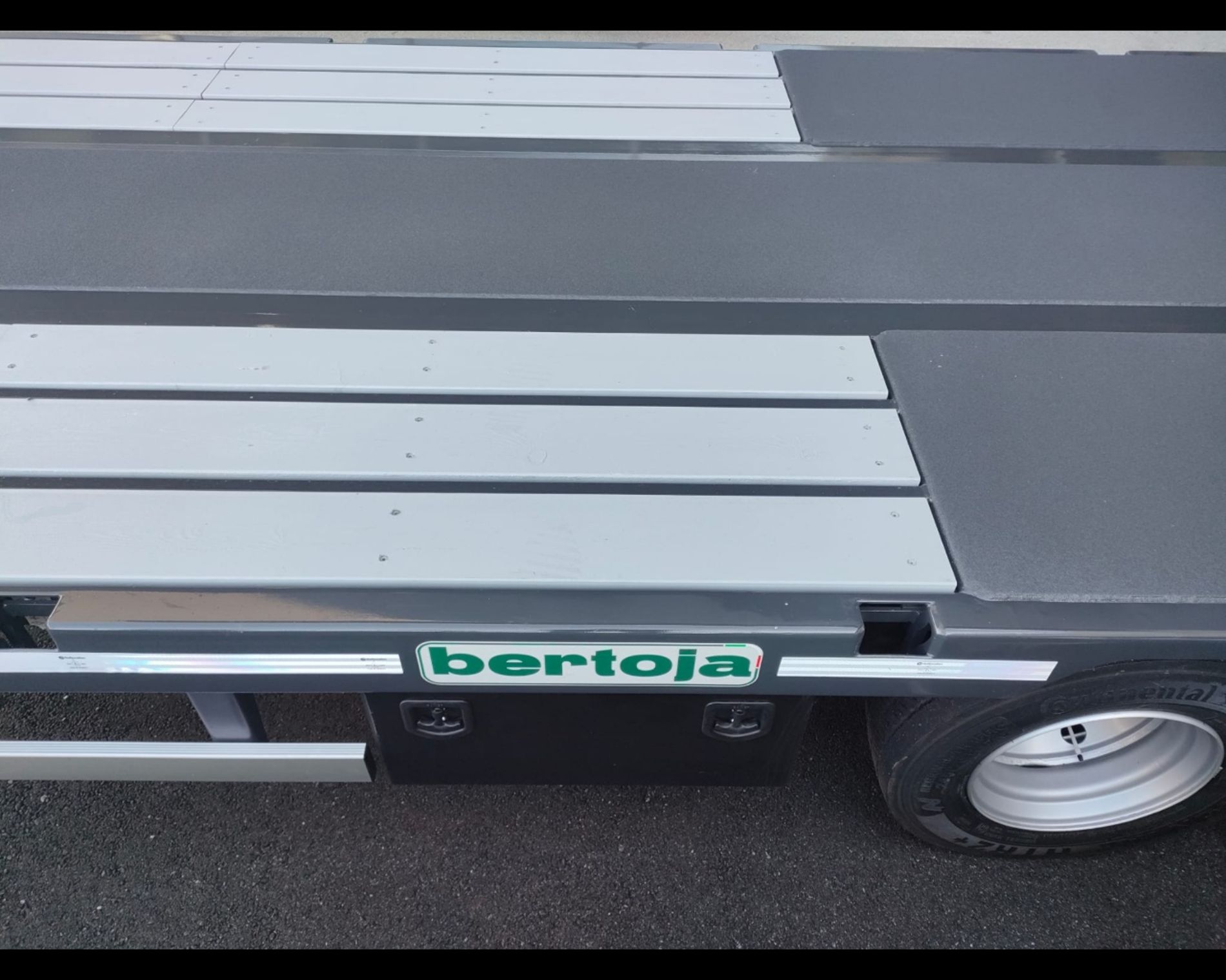 Altri marchi SEMIRIMORCHIO BERTOJA A TRE ASSI - AUTO INDUSTRIALE BERGAMASCA