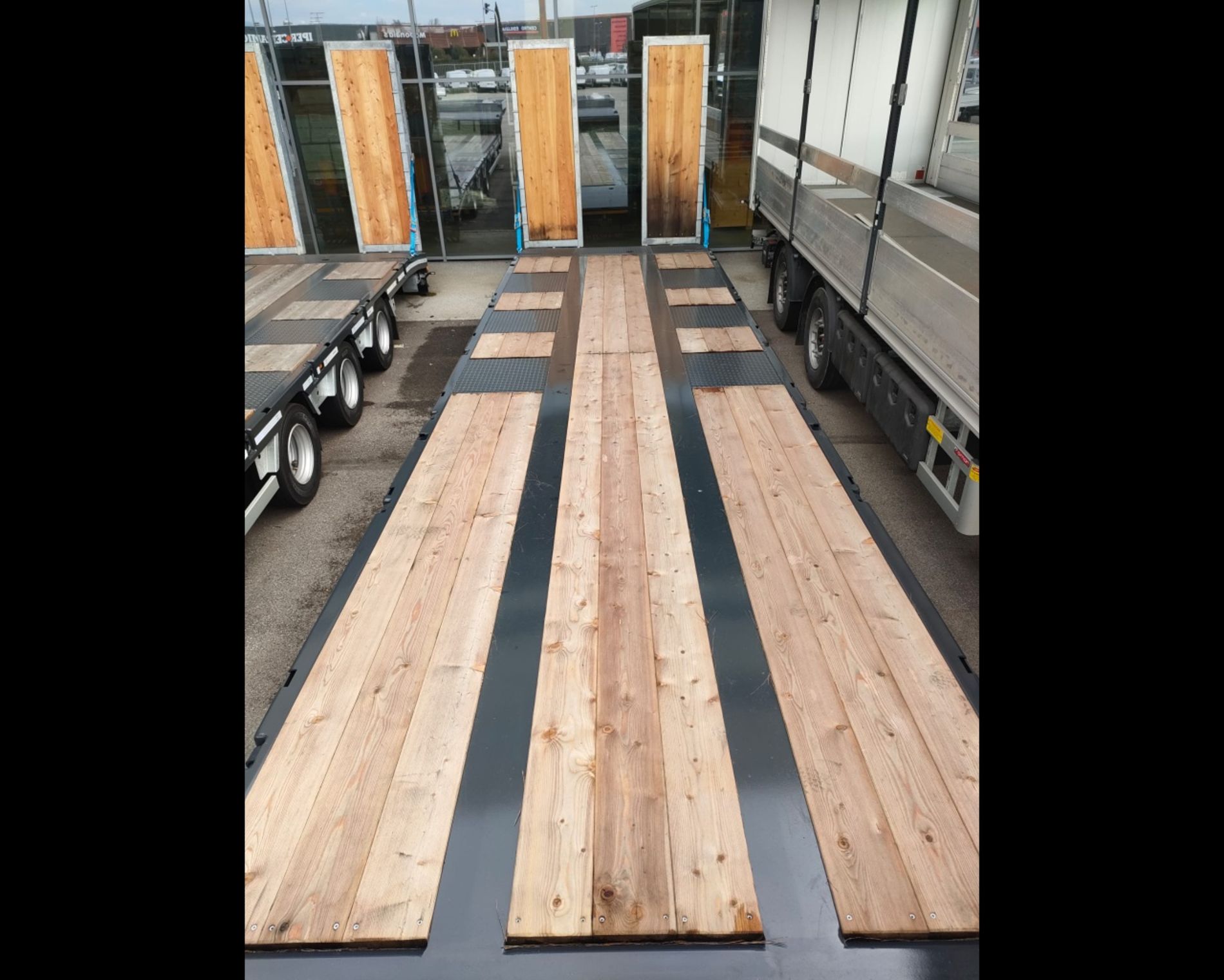 Altri marchi SEMIRIMORCHIO DE ANGELIS A TRE ASSI MOD. D4S003-3S425P_F - AUTO INDUSTRIALE BERGAMASCA