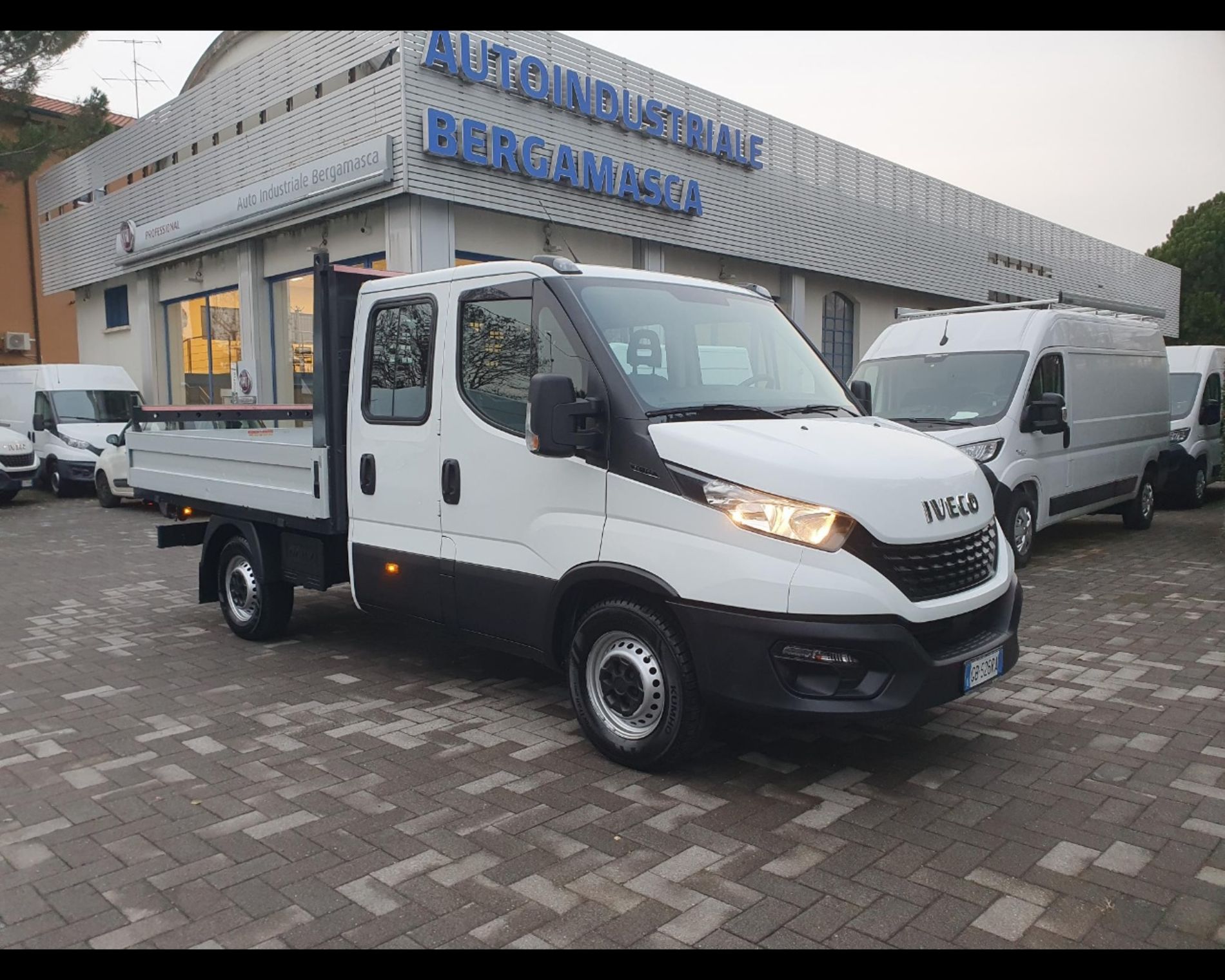 IVECO IVECO DAILY 35S12 DOPPIA CABINA e CASSONE FISSO - AUTO INDUSTRIALE BERGAMASCA