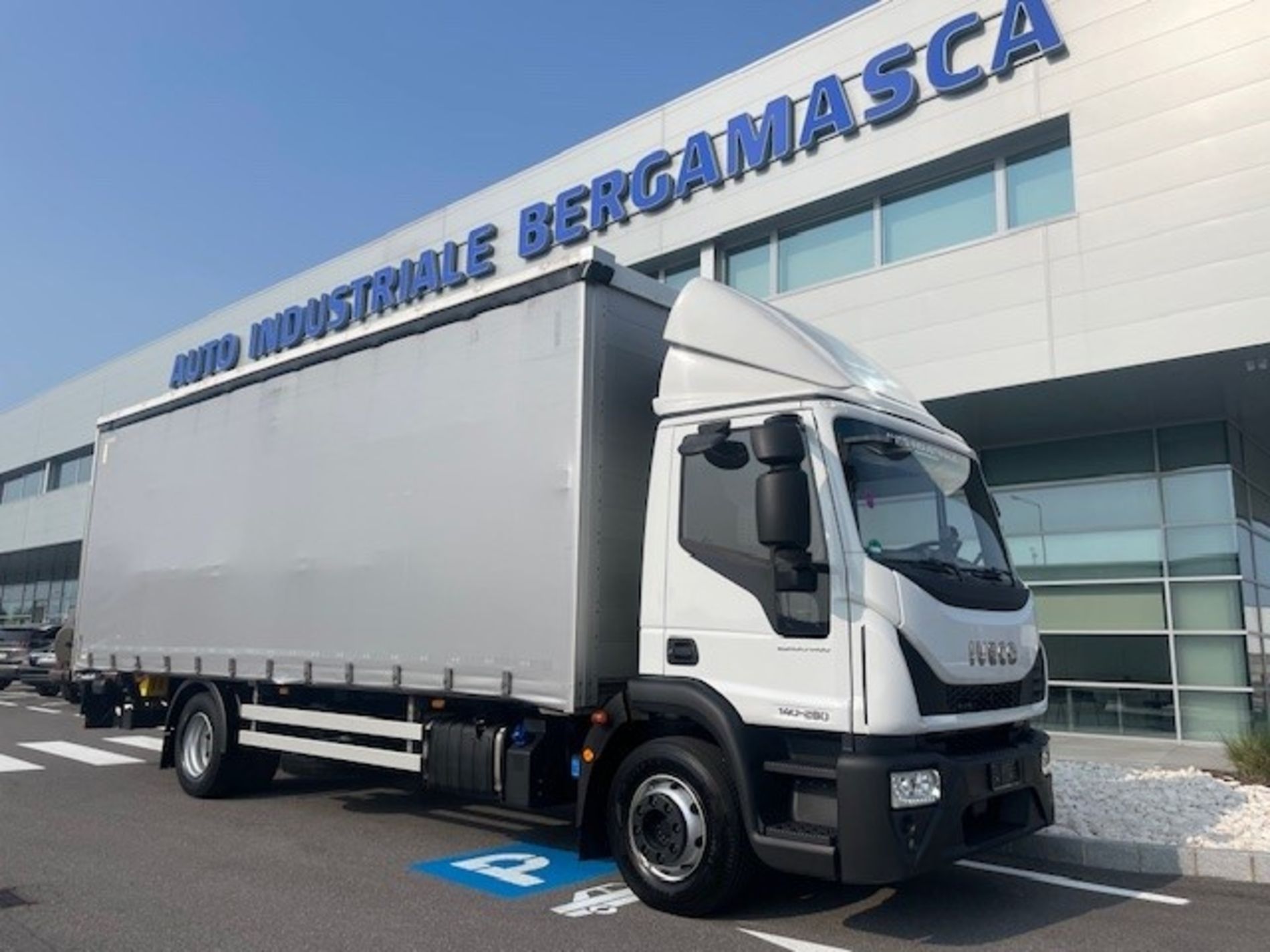 IVECO EUROCARGO ML140E28 P CENTINA FRANCESA +SPONDA BATTUTA15Q - AUTO INDUSTRIALE BERGAMASCA