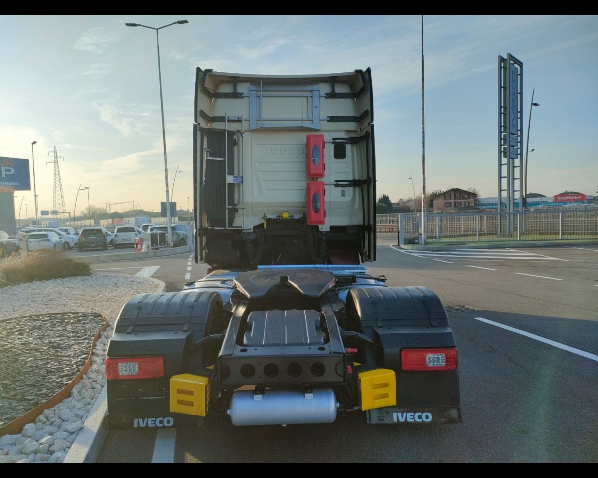 IVECO S-Way AS 440.180 - S-Way AS 440.180 4x2 C13 S49T/FP LT hi-tronix - AUTO INDUSTRIALE BERGAMASCA