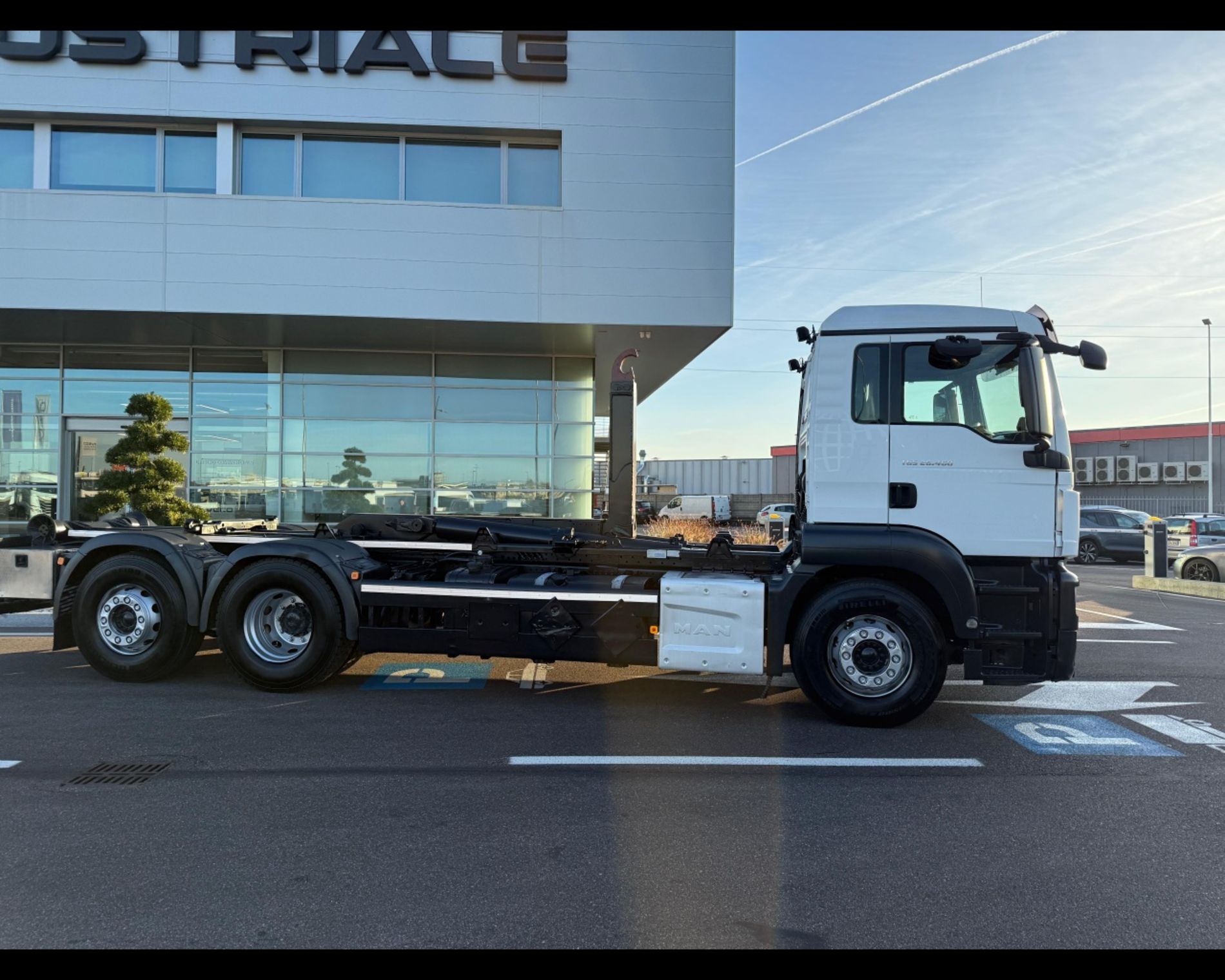 MAN MAN TGS 460CV 3 ASSI GANCIO SCARRABILE - AUTO INDUSTRIALE BERGAMASCA