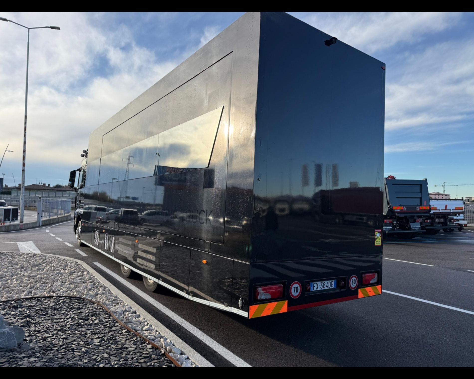 MAN MOTORHOME ESPOSITIVO MAN TGX 30ASSI 440CV EURO 5 - AUTO INDUSTRIALE BERGAMASCA